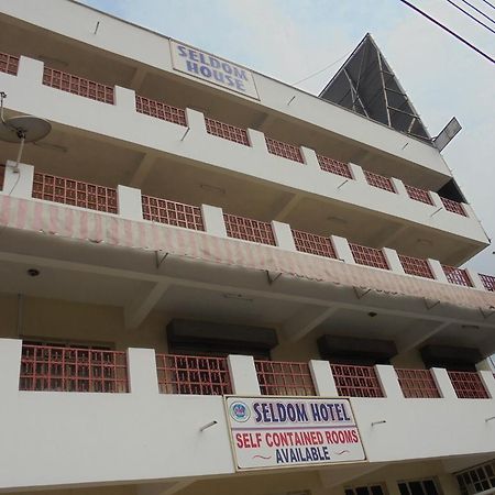 Seldom Hotel Ναϊρόμπι Εξωτερικό φωτογραφία
